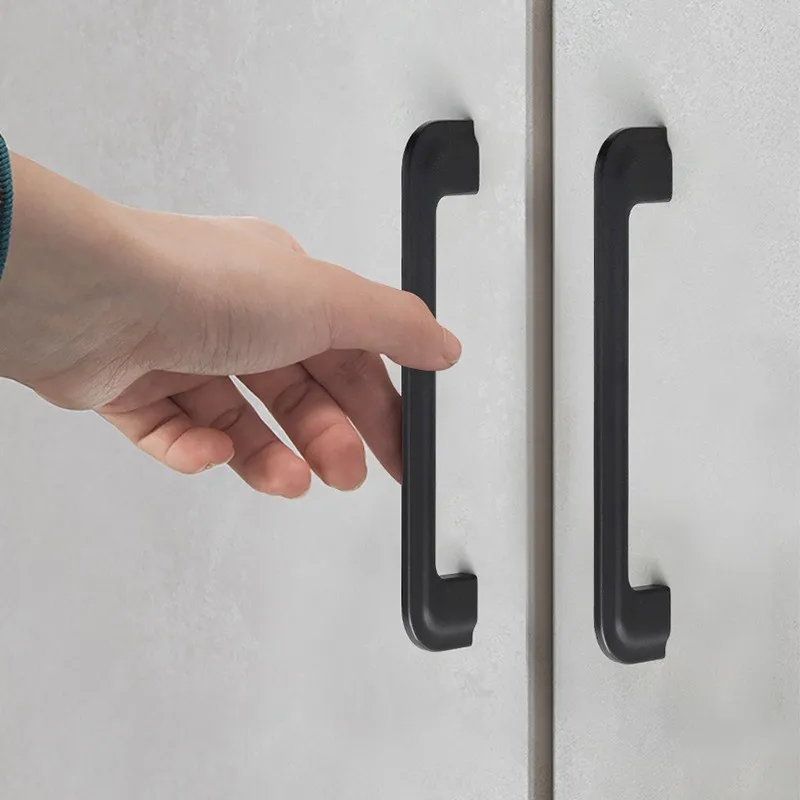 Black Extended Wardrobe Door H - Quality Furniture Hardware recensie en prijs